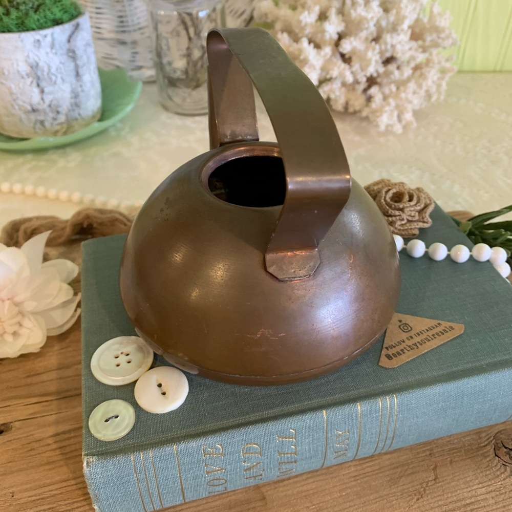 Vintage Copper Teapot 🫖 Unique Home Decor / Gift / Kitchen / Earthy - Picture 4 of 11